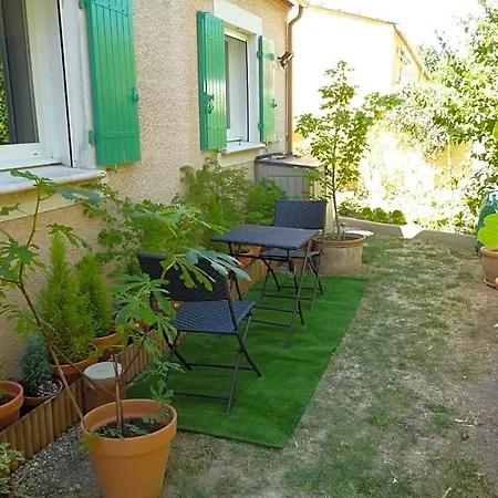 Chez Patrick Roujan
