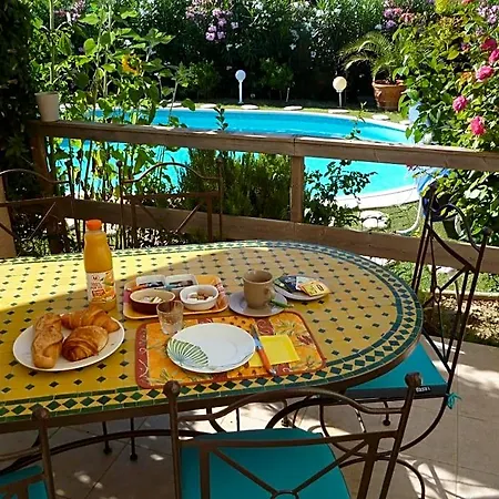 Chez Patrick Bed & Breakfast
