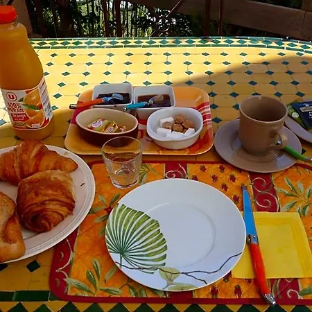 Chez Patrick Bed & Breakfast 4*