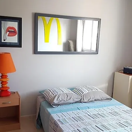 Chez Patrick Bed & Breakfast Roujan