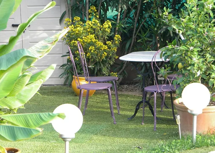 Chez Patrick Bed & Breakfast 4*